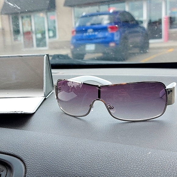 Accessories - 2/$25 Sunglasses & GOLD collapsible pyramid box (folds flat)